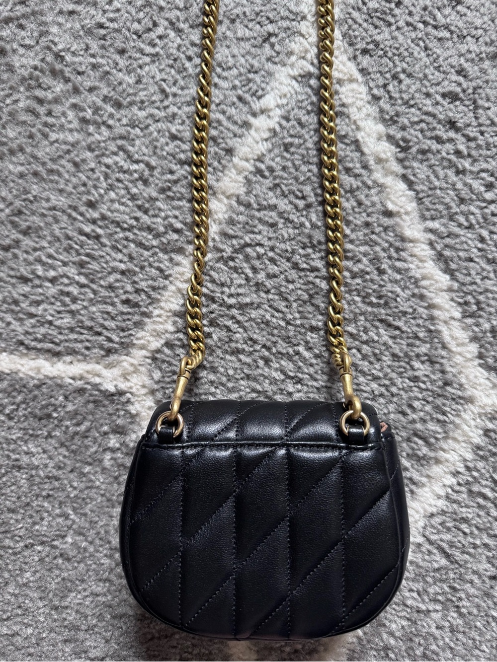 Coach Turnlock Black Quilted Leather Card Case with Chain Strap - Picture 4 of 16
